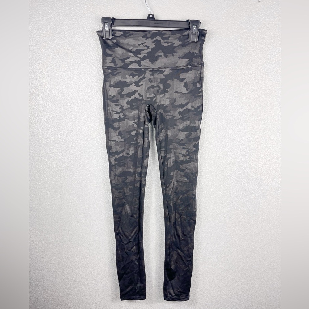 Spanx Faux Leather Camo-Print High Waisted Black Metallic Leggings Womens M - Picture 2 of 8
